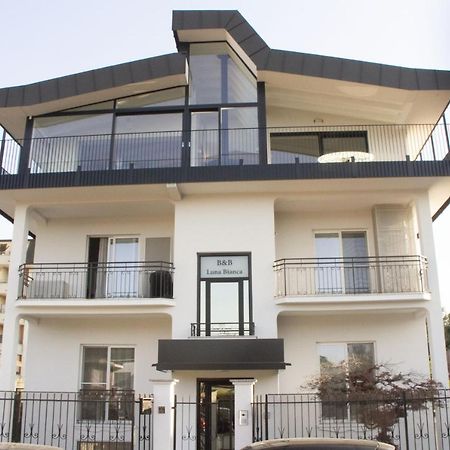 Luna Bianca Bed & Breakfast Rozzano Exterior photo
